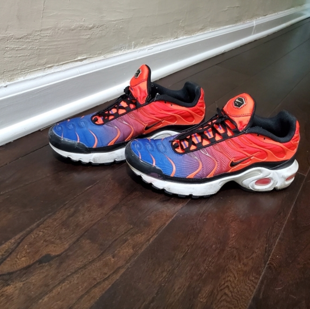 Nike shoes